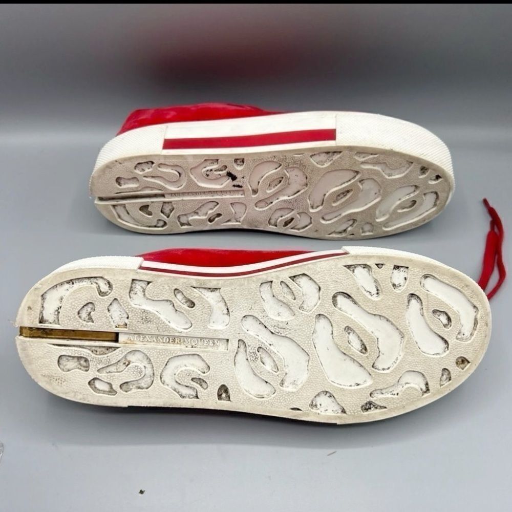 Alexander McQueen Red Velvet Platform Lace Up Low Cut Sneakers - Picture 9 of 12